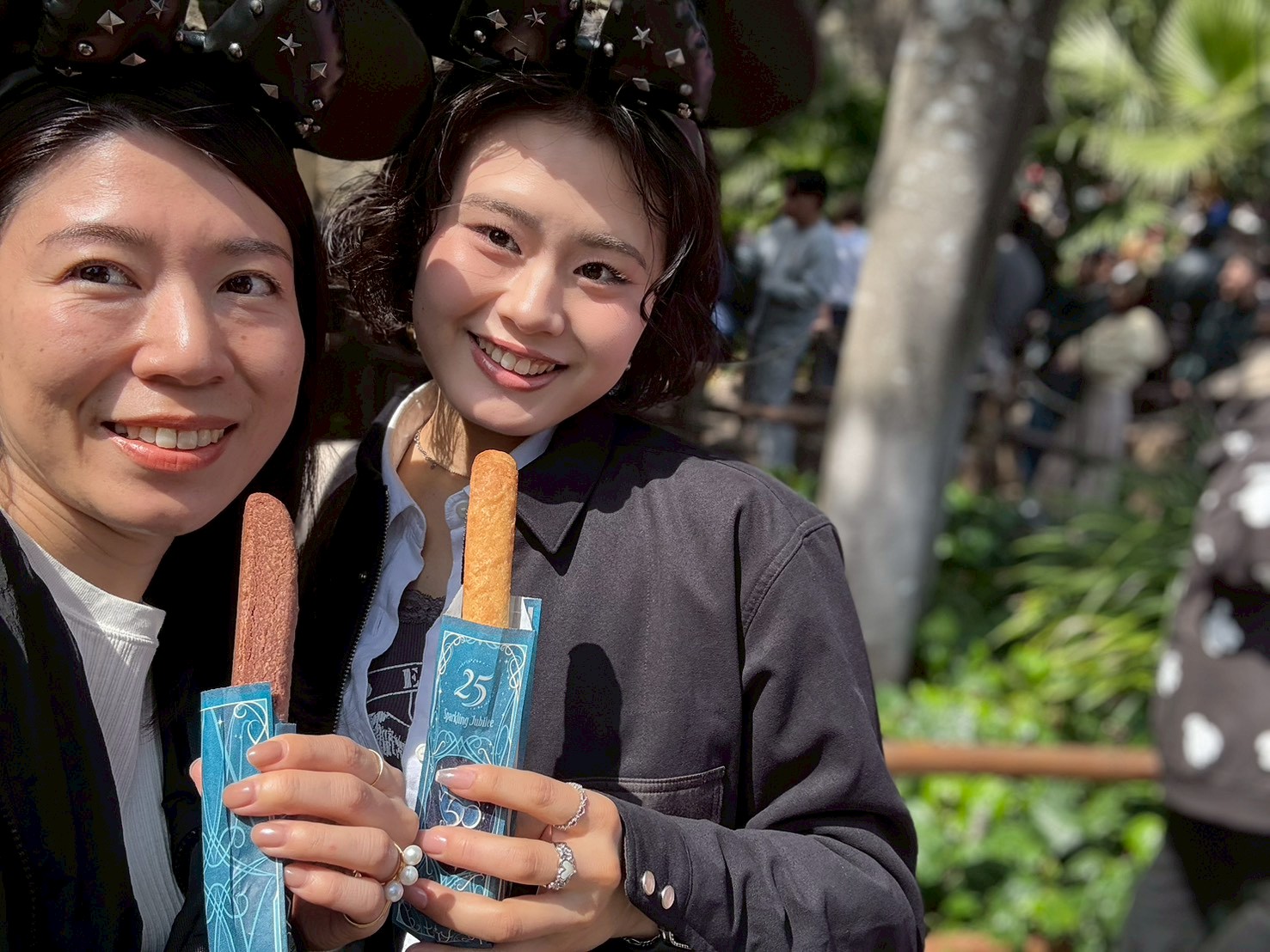 スナックを楽しむ