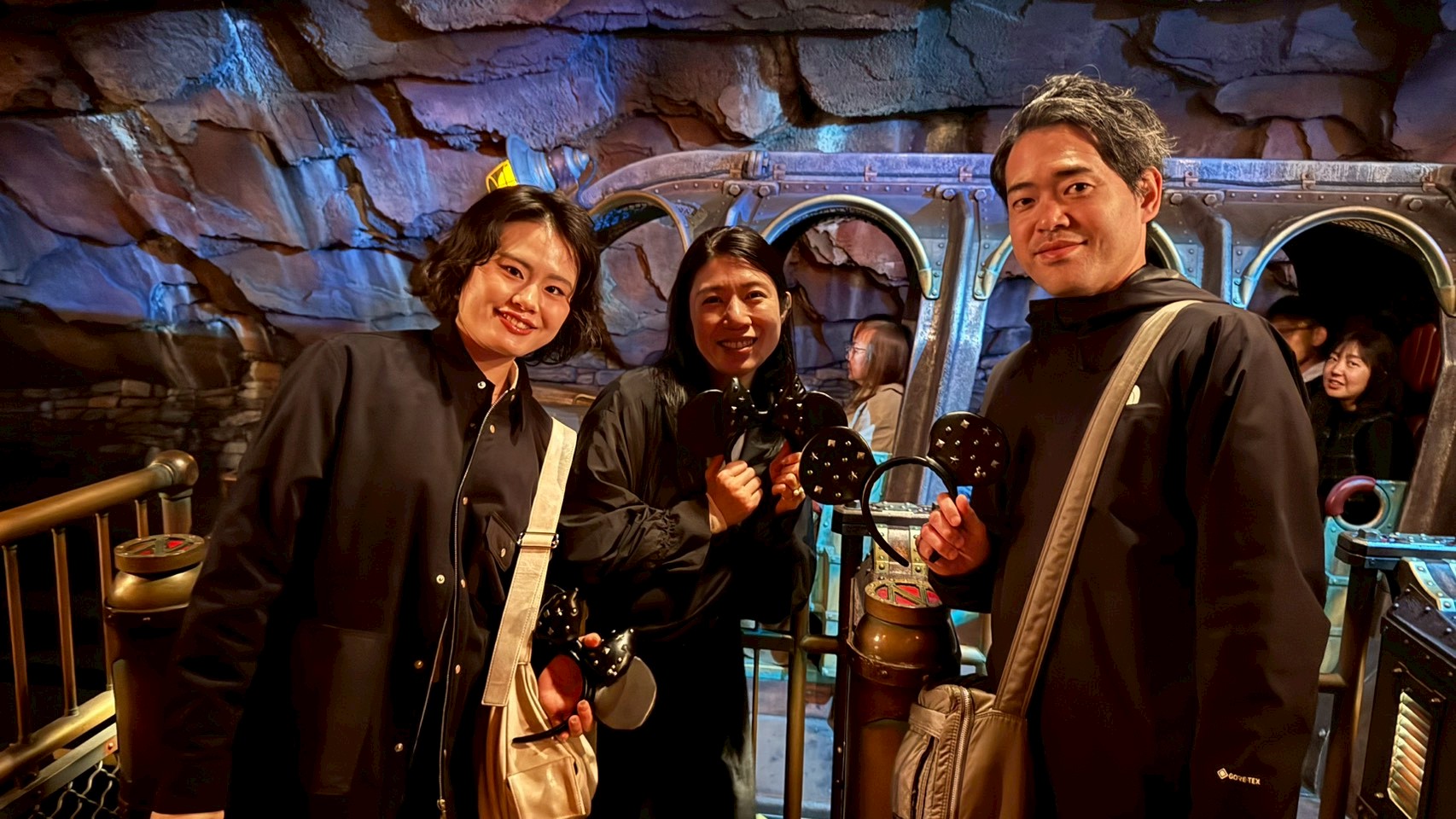 洞窟のアトラクション